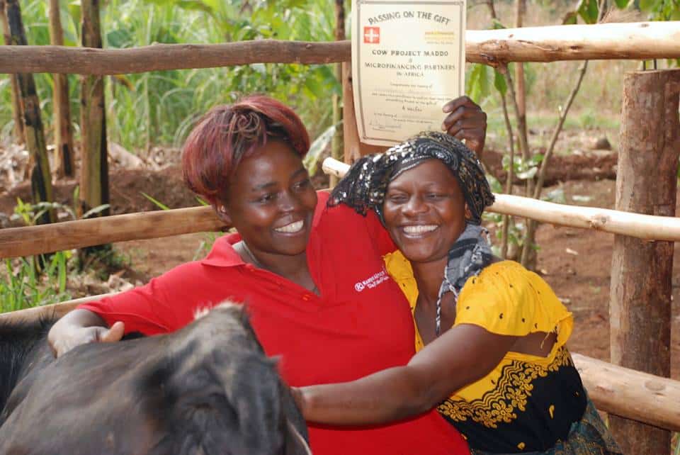 Diana Ssemugeryi successfully repaid her living loan by passing on a cow to Hellen Nakesa. Both women currently live and are changing their community in the Kalungu District of Masaka, Uganda. 